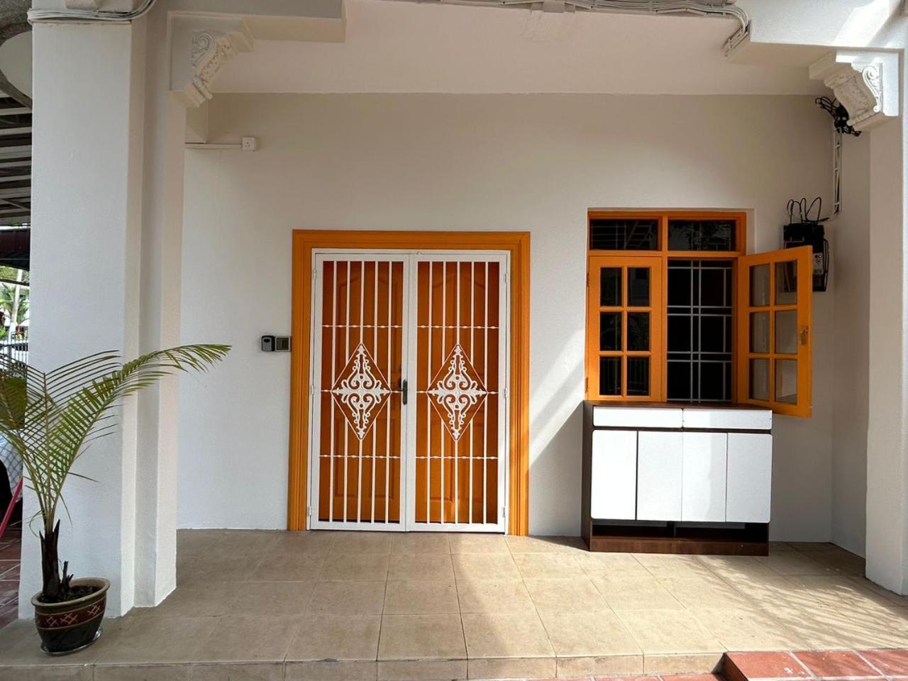 Myroom Georgetown, Off Jalan Burma, Gurney Drive Екстериор снимка